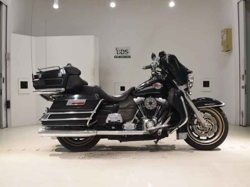 Harley-Davidson Electra Glide FLHTCU1580 2006