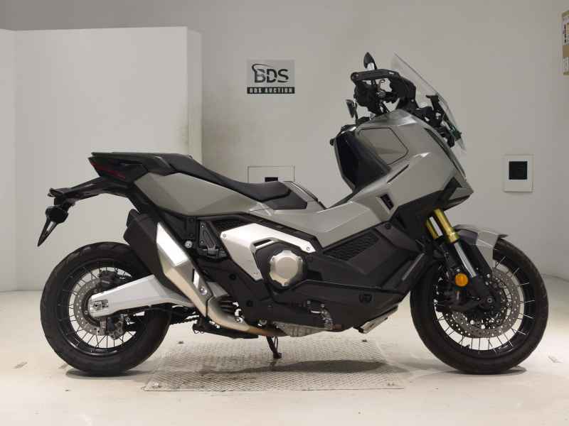 Honda X-Adv 750 2025
