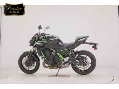 Kawasaki Z650 2025