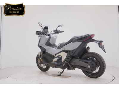 Honda X-Adv 750 2024