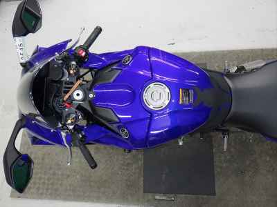 Yamaha YZF-R1 2023