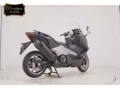 Yamaha TMAX 560 2026