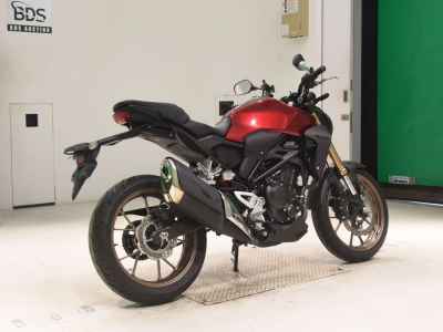 Honda CB250R 2019