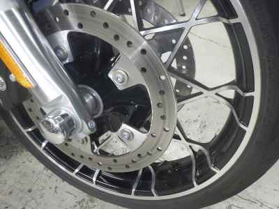 Harley-Davidson Softail FXDRS1870 2022