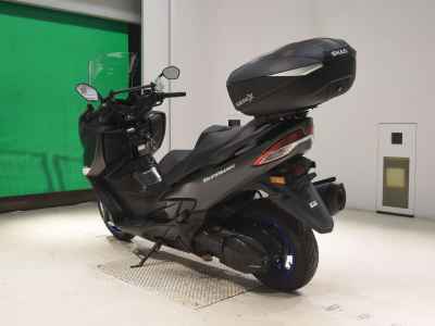 Suzuki Burgman 400 2021