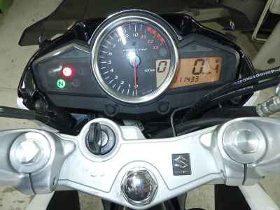 Suzuki GSR250