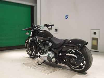 Harley-Davidson Breakout FXBRS1870 2020