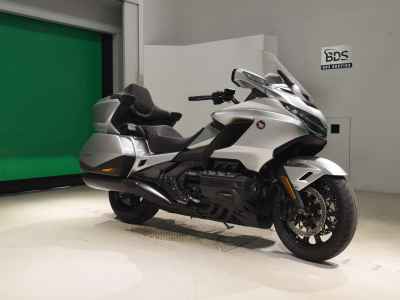 Honda GL1800 Gold Wing Tour DCT 2025