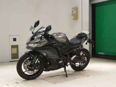 Kawasaki Ninja ZX-4R SE 2025