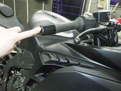 Kawasaki Ninja ZX-4R SE 2025