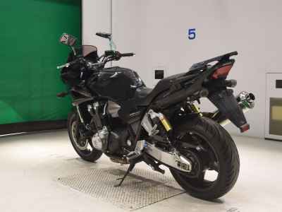 Honda CB1300 Super Boldor 2011