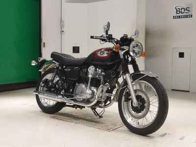 Kawasaki W800 2023
