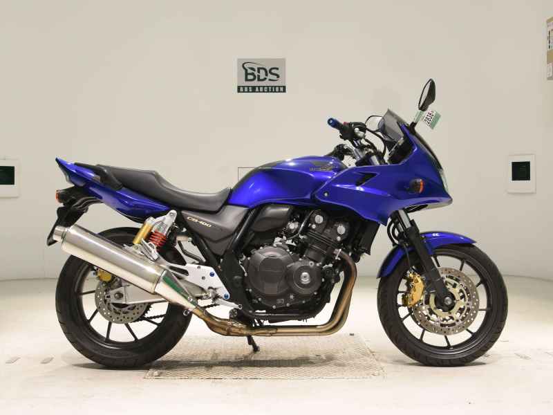Honda CB400 Super Boldor 2016