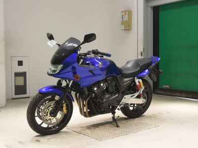 Honda CB400 Super Boldor 2016