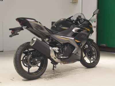 Kawasaki Ninja 400 2022