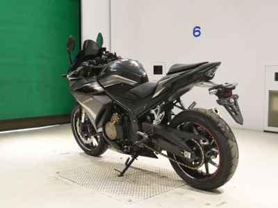 Honda CBR400R 2024