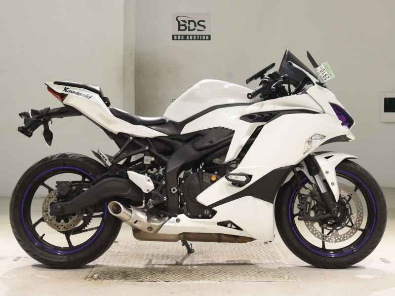 Kawasaki Ninja ZX-25R 2021