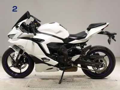 Kawasaki Ninja ZX-25R 2021