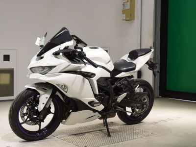 Kawasaki Ninja ZX-25R 2021