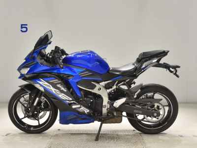 Kawasaki Ninja ZX-25R KRT Edition