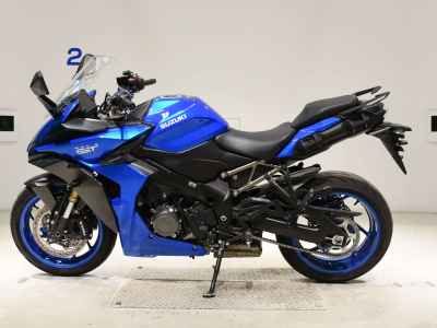 Suzuki GSX-S1000GT 2022