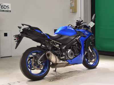 Suzuki GSX-S1000GT 2022