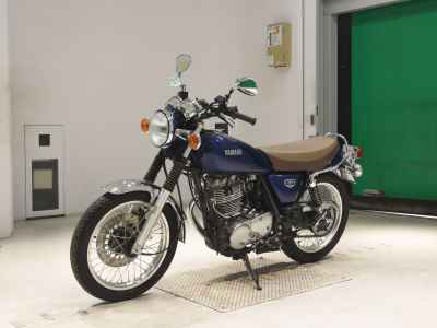 Yamaha SR400 2021
