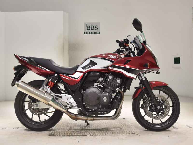 Honda CB400 Super Boldor 2021