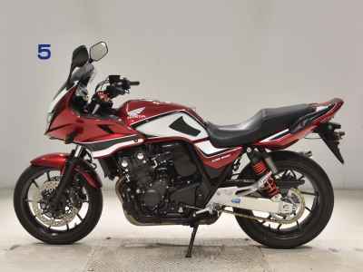 Honda CB400 Super Boldor 2021