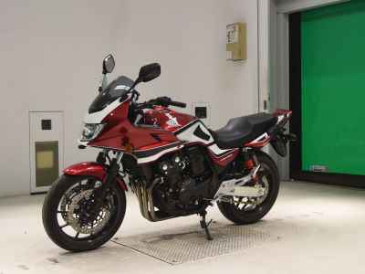 Honda CB400 Super Boldor 2021