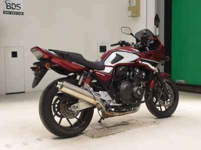 Honda CB400 Super Boldor 2021