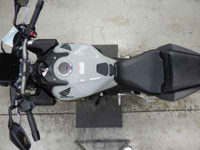 Honda CB650R E-Clutch 2024