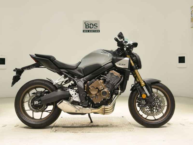 Honda CB650R E-Clutch 2024