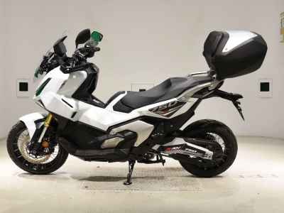 Honda X-Adv 750 2025