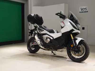 Honda X-Adv 750 2025