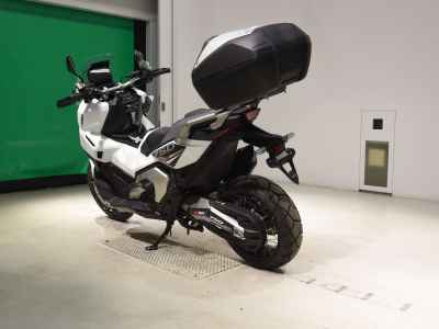 Honda X-Adv 750 2025