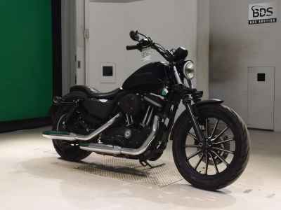 Harley-Davidson Sportster Iron XL883N 2011