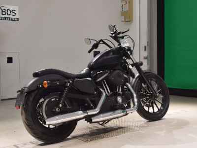 Harley-Davidson Sportster Iron XL883N 2011