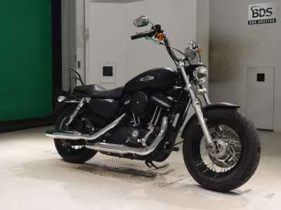 Harley-Davidson Sportster Custom XL1200C 2012