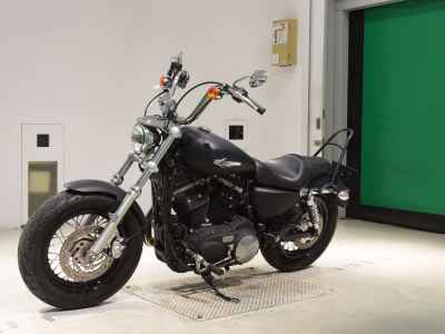 Harley-Davidson Sportster Custom XL1200C 2012