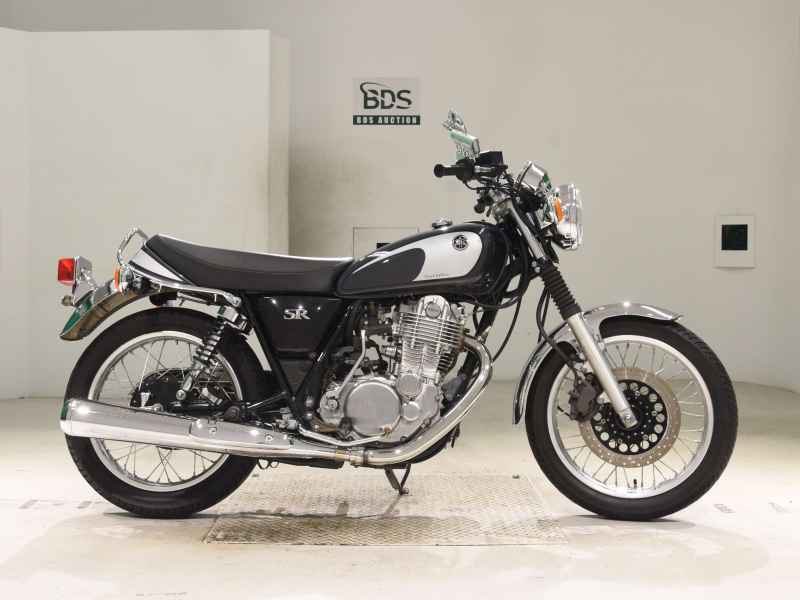 Yamaha SR400 2021