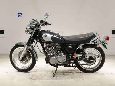 Yamaha SR400 2021