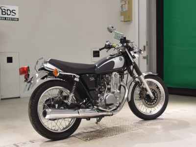 Yamaha SR400 2021