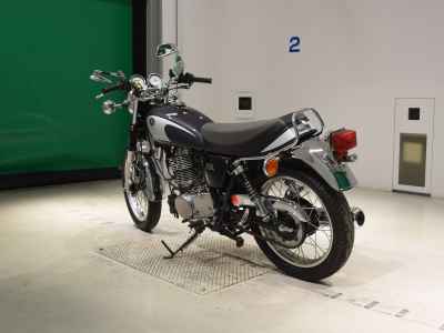 Yamaha SR400 2021
