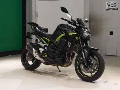 Kawasaki Z900 2021