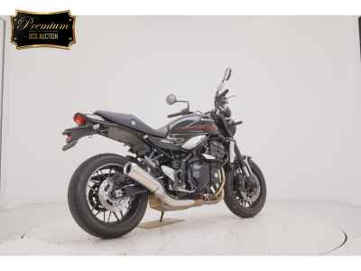 Kawasaki Z900RS 2023