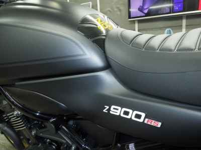 Kawasaki Z900RS SE 2025