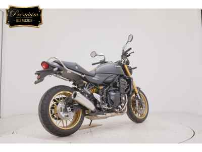 Kawasaki Z900RS SE 2025