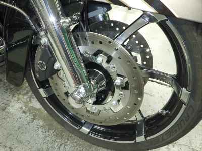 Harley-Davidson Road Glide FLTRXSE1800 2013