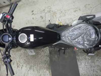 Honda XJR400 2025